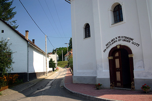 Evang�likus t�bbs�g� a falu
// Fot�: nak, nl, (c) 1999-2021 Index.hu