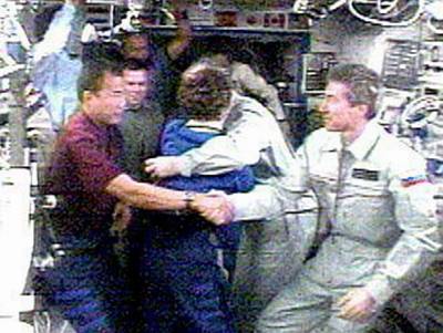 �rz�keny b�cs� az �llom�st�l
// Fot�: EPA, (c) 1999-2021 Index.hu