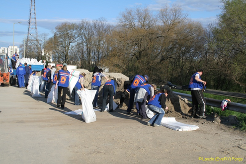 �nk�ntesek
// Fot�: Forg� L�szl�, (c) 1999-2021 Index.hu