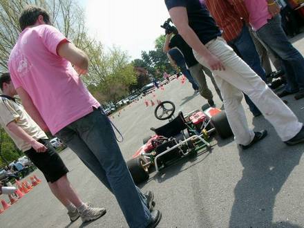 Gokart, startra k�szen
// Fot�: Magyar�si Csaba, (c) 1999-2021 Index.hu