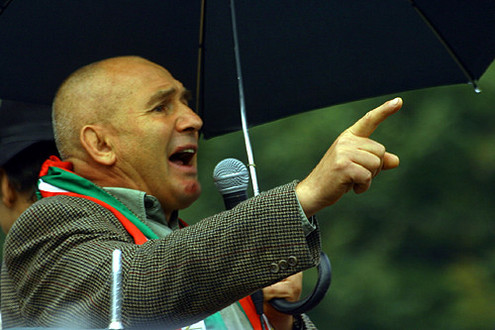 Ekrem Keml Gyrgy buzdt
// Fot: Nagy Attila - Huszti Istvn, (c) 1999-2025 Index.hu