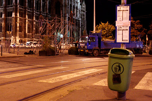 ptkeznek
// Fot: Martisk Gbor, (c) 1999-2025 Index.hu