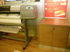 A nyomtat�t�l jobbra l�that� a szerverszekr�ny