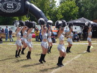 Cheerleader!