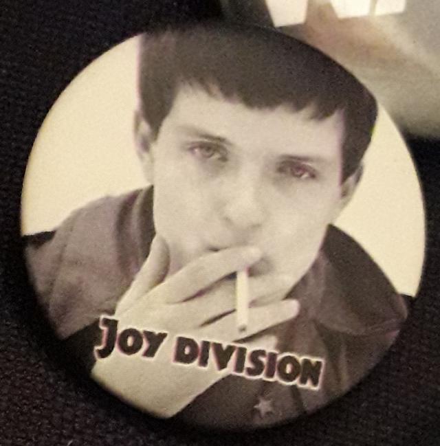Zenekaros kitűző - Joy Division Zenekaros kitűző - Joy Division