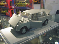 Fiat 124 1/18