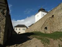 Egyre emelkedik a falszoros a rgebbi vrrszek fel