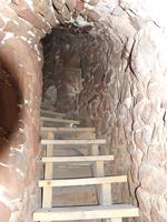 A torony kiltrszre vezet lpcs mr igencsak szkre mretezve a kfalban!