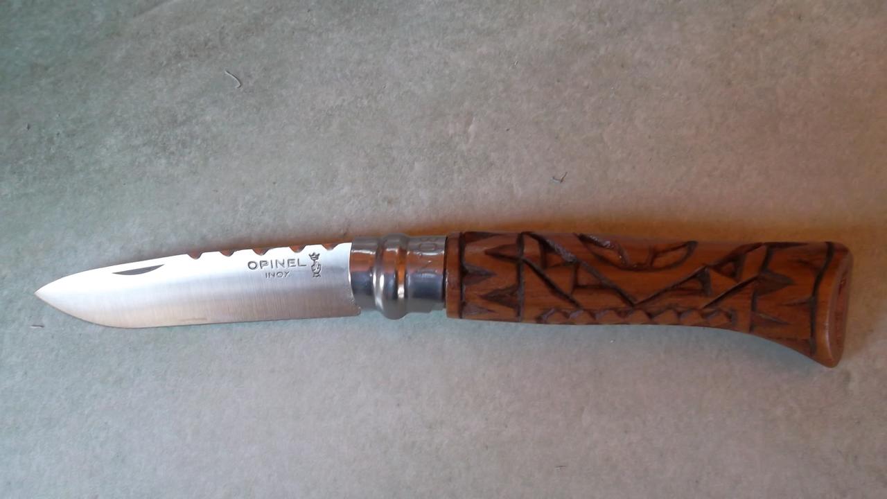 Társkereső puma fehér vadász kés